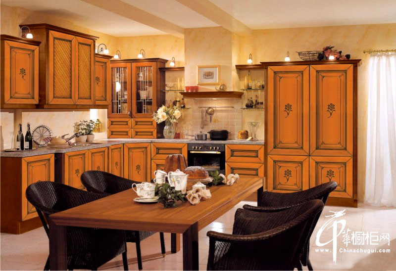 揭秘金牌厨柜展厅：高雅设计 优质定制 一站式服务