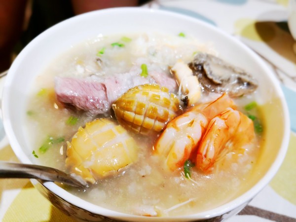 潮汕砂锅粥装修 穿越潮汕小镇，品味传统与现代的完美结合