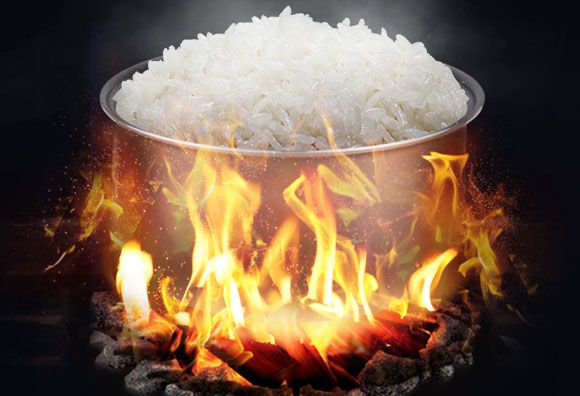 如何避免美的电饭煲MBYJ308J烹饪米饭时溢锅问题