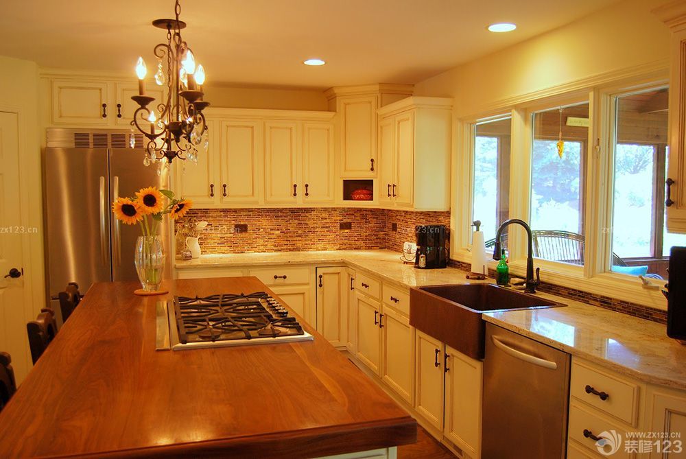 深度剖析落地式住宅厨房装修关键要素：设计、风格、建材与细节处理