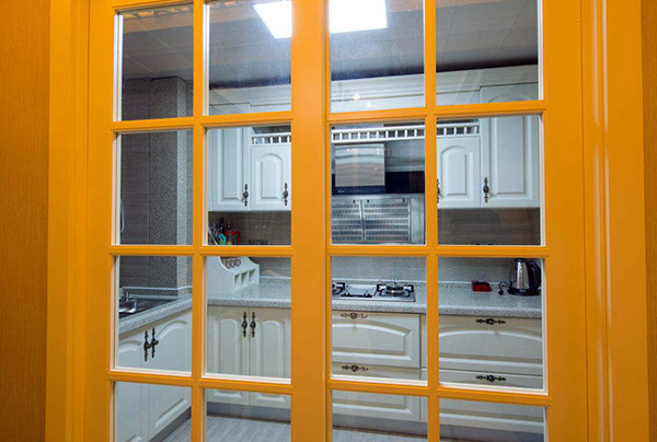 折叠厨房门图片大全_厨房折叠门装修图片_折叠厨房装修门图片效果图