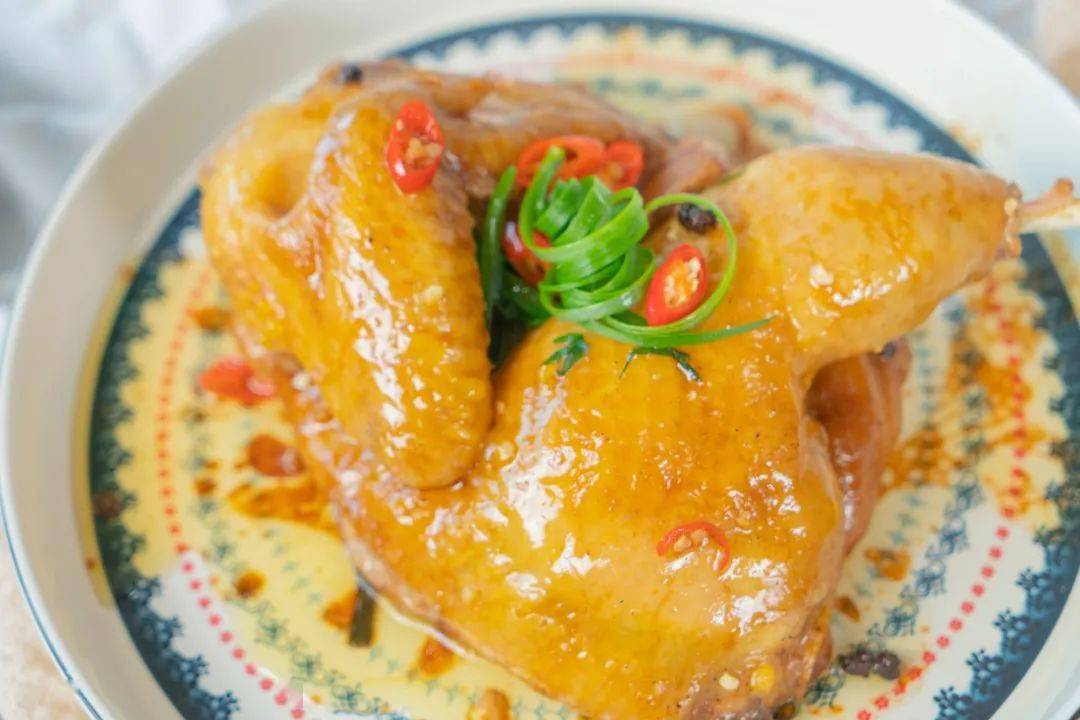 做砂锅鸡怎样做好吃_怎样做砂锅鸡的视频窍门_家庭砂锅鸡的做法