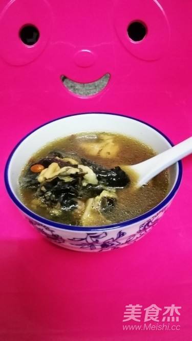 茶树菇乌鸡汤的制作流程、营养构成及品尝时节介绍